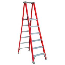 LOUISVILLE 6&#39; FIBERGLASS PLATFORM STEP LADDER