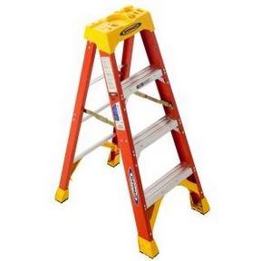 4&#39; TYPE 1A FIBERGLASS STEP  LADDER