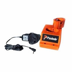 PASLODE BATTERY CHARGER Ni-CAD CORDLESS TOOLS